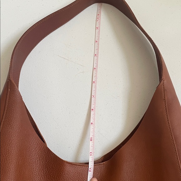 Madewell Rich Tan Leather Hobo Bag - Picture 7 of 7